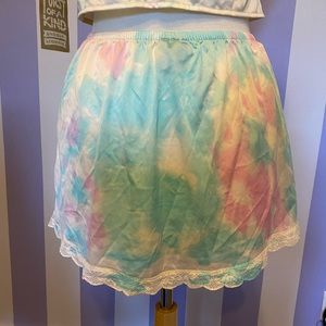 LF vintage furst of a kind Tie-dye mini skirt💕NWT